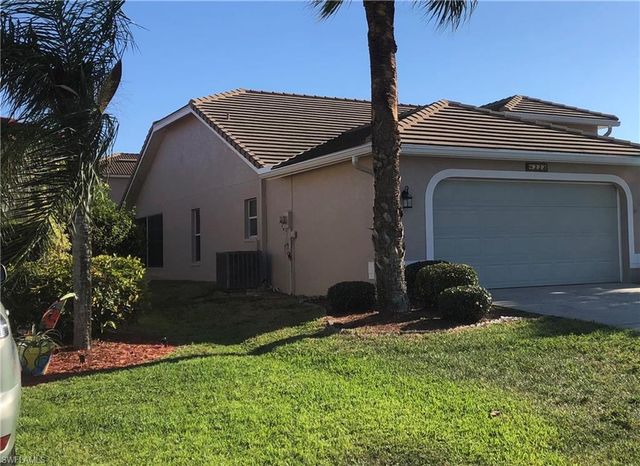 8223 Breton CIR, Fort Myers, FL 33912
