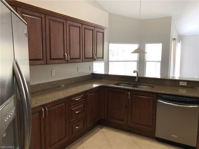 8223 Breton CIR, Fort Myers, FL 33912
