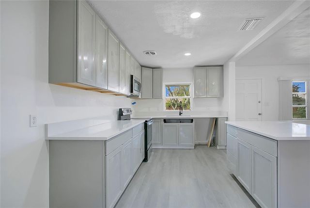 1951 S CRYSTAL LAKE DRIVE, Orlando, FL 32806