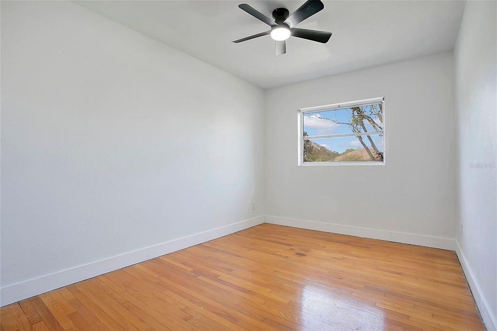Image 20 of property listing at 1951 S CRYSTAL LAKE DRIVE, Orlando, FL 32806