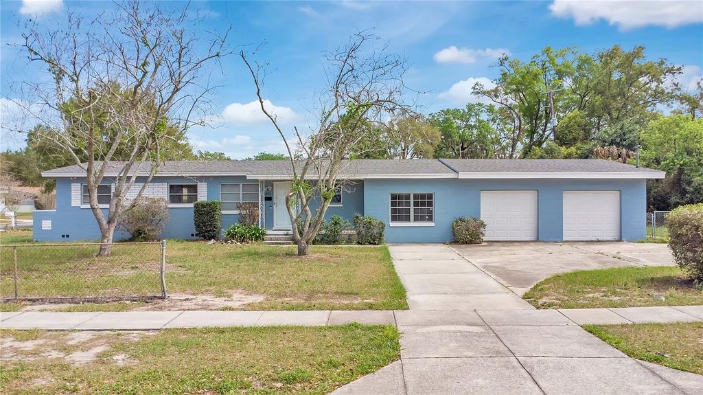 Image 36 of property listing at 1951 S CRYSTAL LAKE DRIVE, Orlando, FL 32806