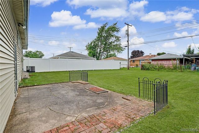 298 Lydia Lane, Cheektowaga, NY 14225