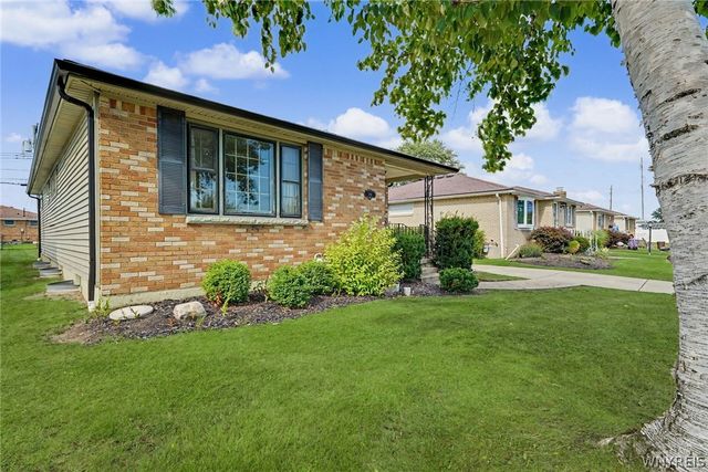 298 Lydia Lane, Cheektowaga, NY 14225