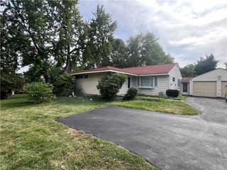 455 Tuscarawas Rd, Brighton Twp, PA 15009