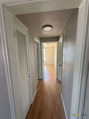 803 Golf Course Road, Gatesville, TX 76528