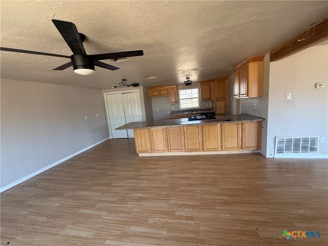 803 Golf Course Road, Gatesville, TX 76528