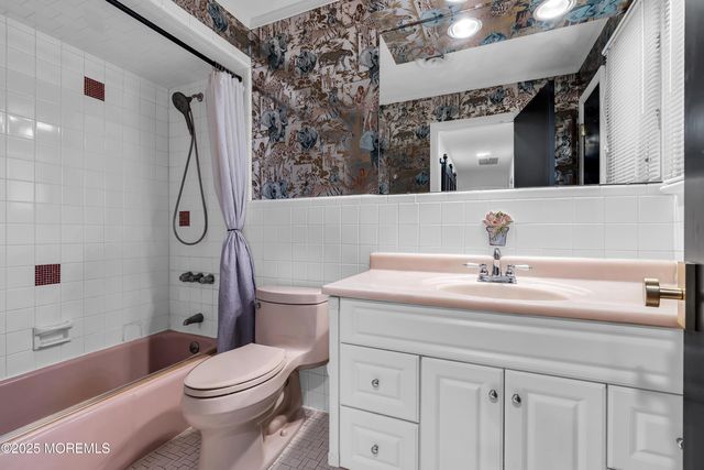 92 Five Points Road, Colts Neck, NJ 07722