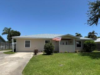 5141 SE PINE KNOLL Way, Stuart, FL 34997