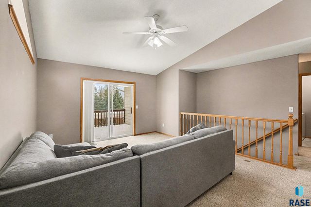 4924 S Dunlap Ct Court, Sioux Falls, SD 57106