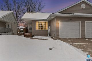 4924 S Dunlap Ct Court, Sioux Falls, SD 57106