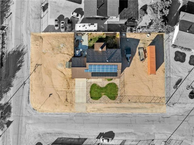 14837 Melbourne, Hesperia, CA 92345