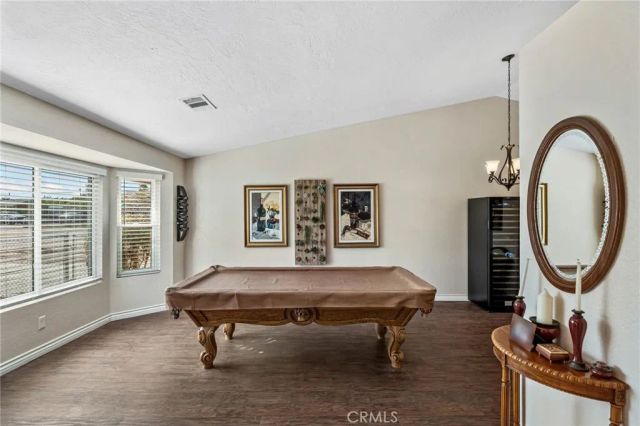 14837 Melbourne, Hesperia, CA 92345