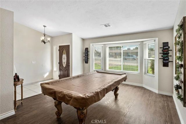 14837 Melbourne, Hesperia, CA 92345