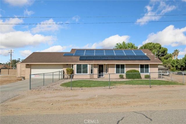 14837 Melbourne, Hesperia, CA 92345