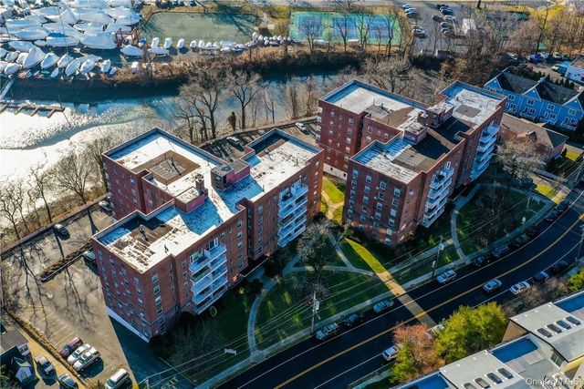 730 Pelham Road 2D, New Rochelle, NY 10805
