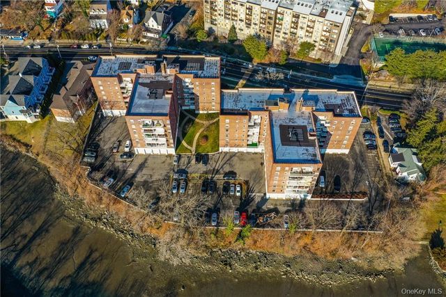 730 Pelham Road 2D, New Rochelle, NY 10805