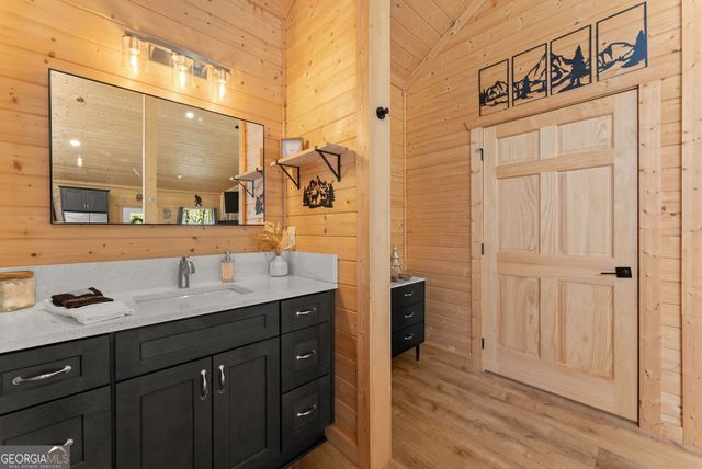 162 Hickory Ridge Drive, Cleveland, GA 30528