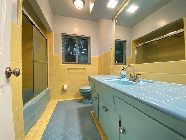 1049 VAN BUREN Street, Hollywood, FL 33019