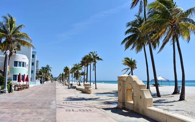1049 VAN BUREN Street, Hollywood, FL 33019