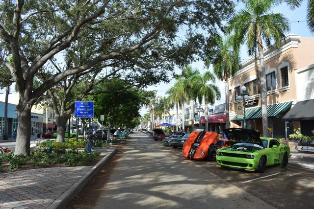 1049 VAN BUREN Street, Hollywood, FL 33019