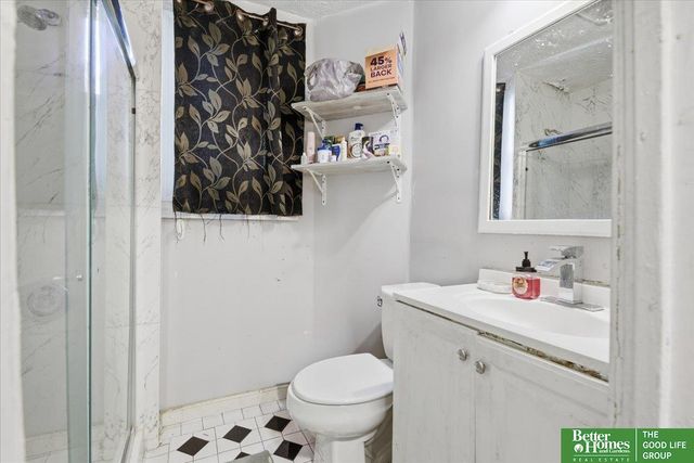 1334 S 25 Street, Omaha, NE 68105