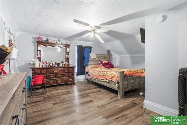 1334 S 25 Street, Omaha, NE 68105