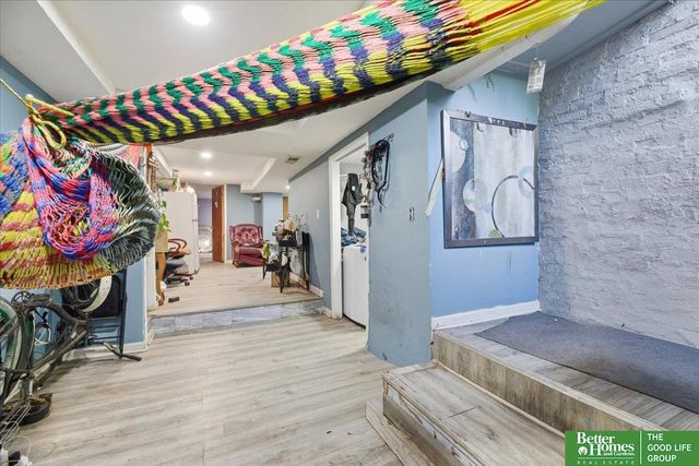 1334 S 25 Street, Omaha, NE 68105