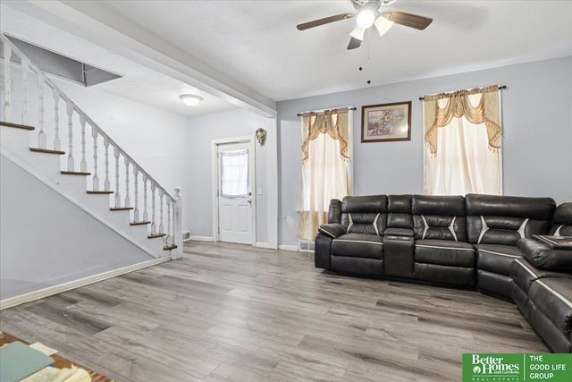 1334 S 25 Street, Omaha, NE 68105