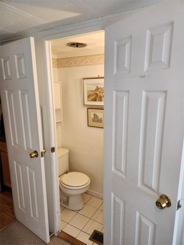 27 Woodward Road, Lincoln, RI 02865