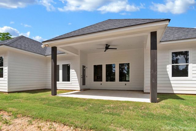 8143 MYRTLEWOOD Drive, Greenwood, LA 71033