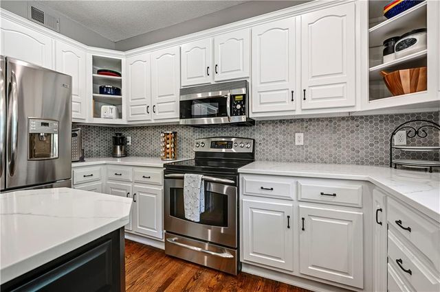 12141 S Rene Street, Olathe, KS 66062