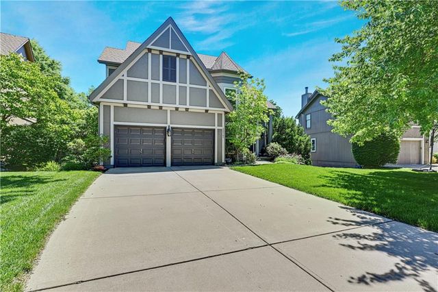 12141 S Rene Street, Olathe, KS 66062