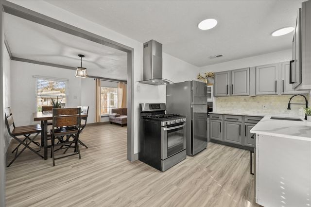 1528 Nash Street, Garland, TX 75042