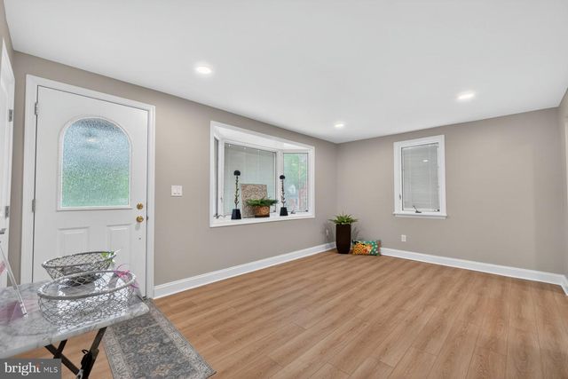 409 OAK CT, Baltimore, MD 21228