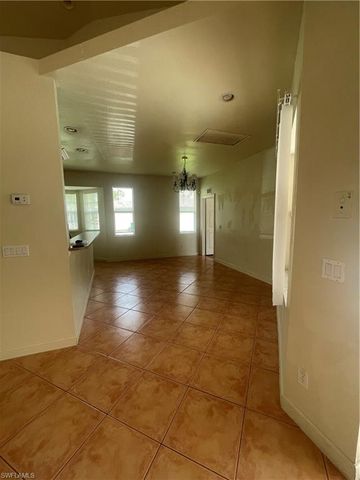 4080 33rd AVE NE, Naples, FL 34120