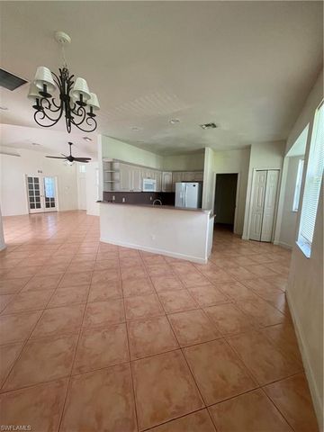 4080 33rd AVE NE, Naples, FL 34120