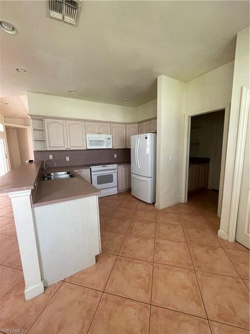 4080 33rd AVE NE, Naples, FL 34120