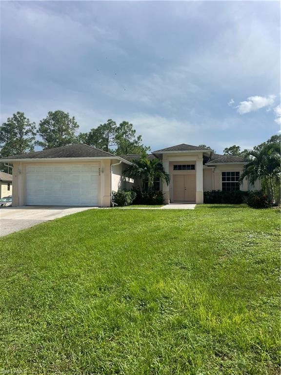 4080 33rd AVE NE, Naples, FL 34120