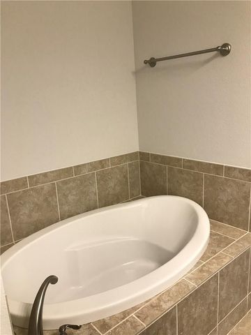2203 Highland Villa Lane, Arlington, TX 76012