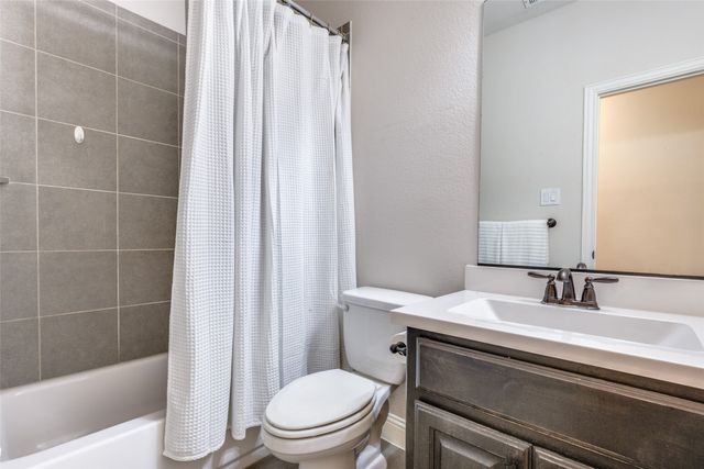 200 Sunrise Drive, Argyle, TX 76226