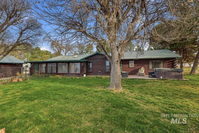 775 N Cow Horse Dr., Kuna, ID 83634