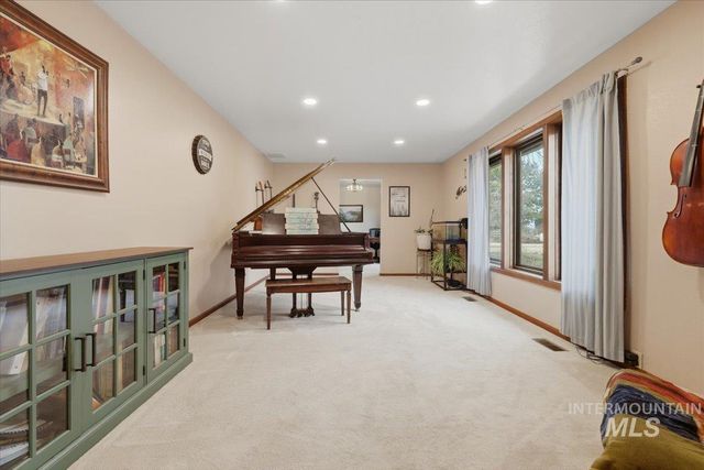 775 N Cow Horse Dr., Kuna, ID 83634