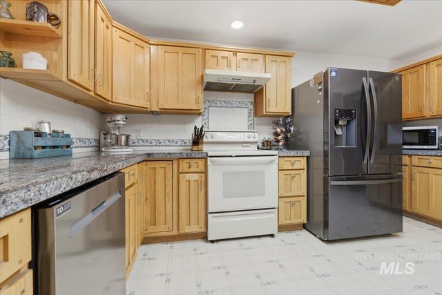 775 N Cow Horse Dr., Kuna, ID 83634