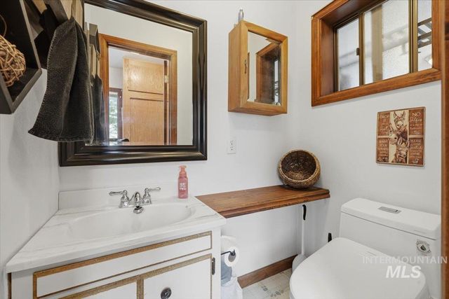 775 N Cow Horse Dr., Kuna, ID 83634