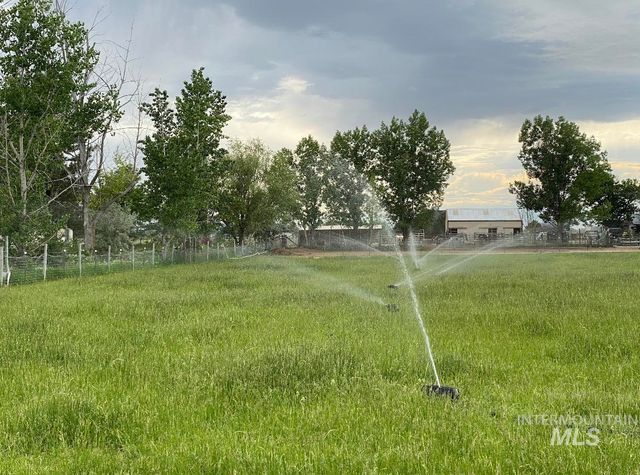 775 N Cow Horse Dr., Kuna, ID 83634