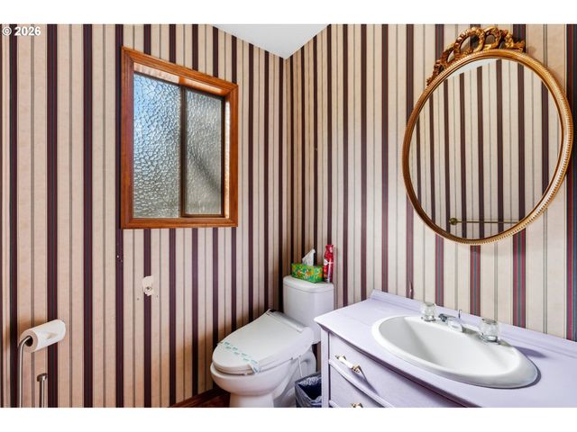 5463 Se ALDERCREST Rd, Milwaukie, OR 97222