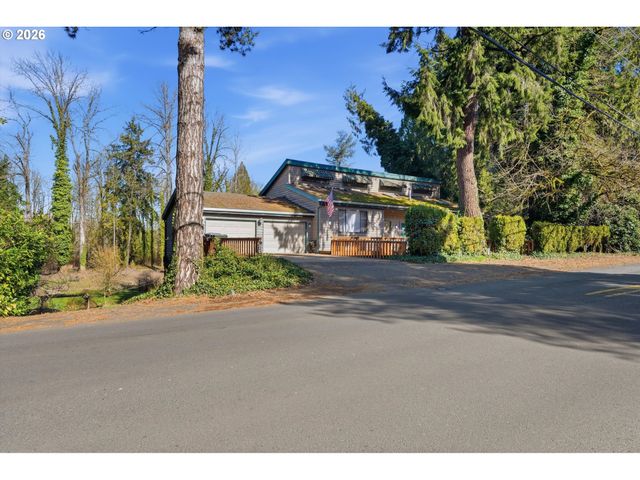5463 Se ALDERCREST Rd, Milwaukie, OR 97222