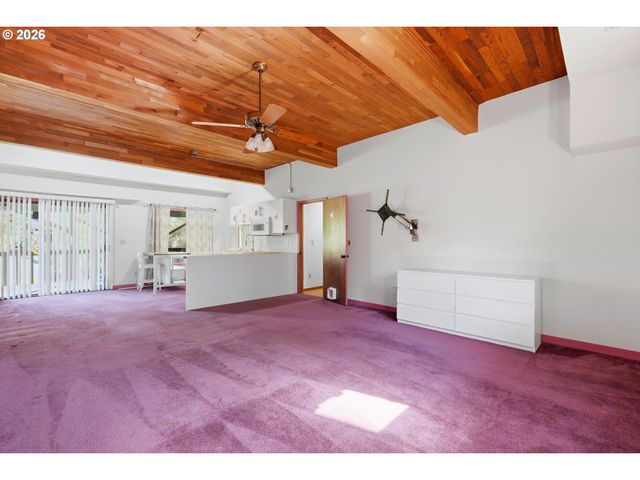 5463 Se ALDERCREST Rd, Milwaukie, OR 97222