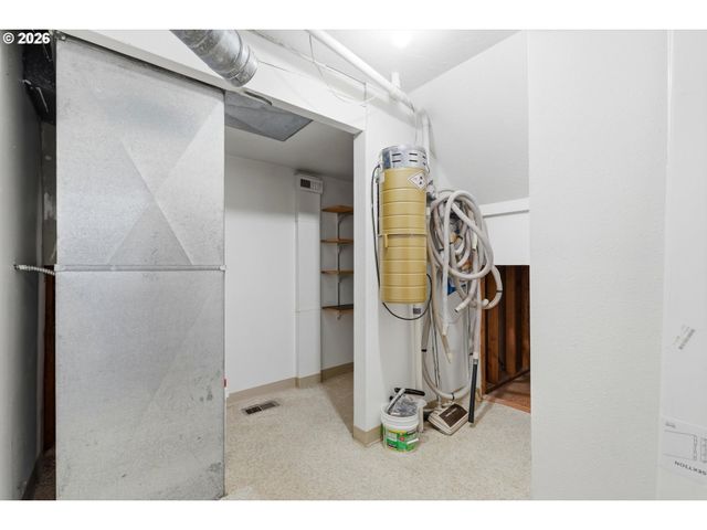 5463 Se ALDERCREST Rd, Milwaukie, OR 97222