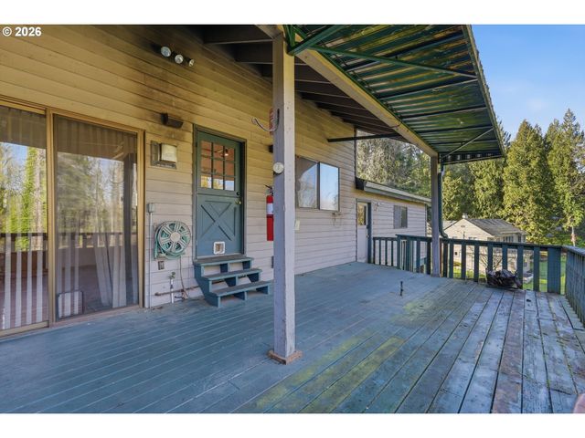 5463 Se ALDERCREST Rd, Milwaukie, OR 97222